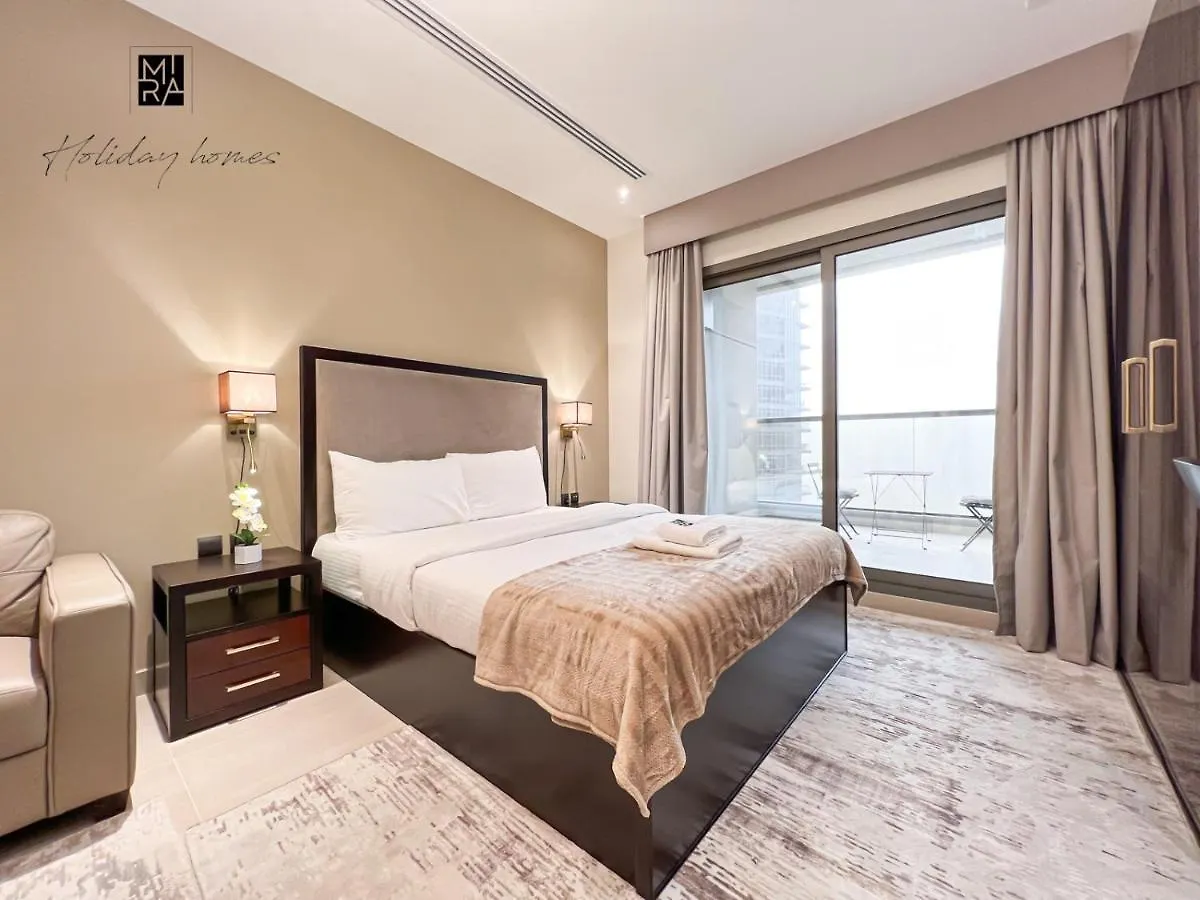 アパート Mira Holiday Homes - Cozy Servised Studio Near Dubai Mall アラブ首長国連邦