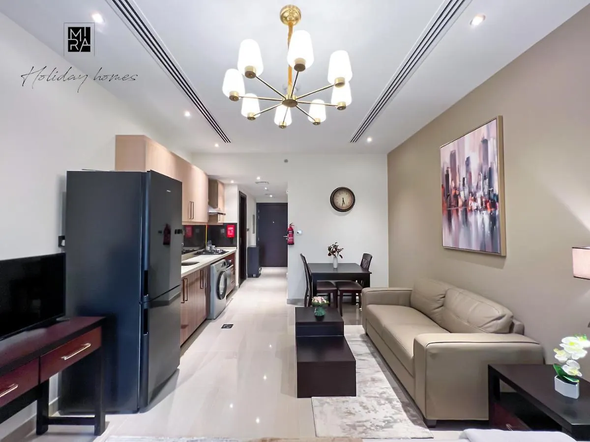 アパート Mira Holiday Homes - Cozy Servised Studio Near Dubai Mall アラブ首長国連邦